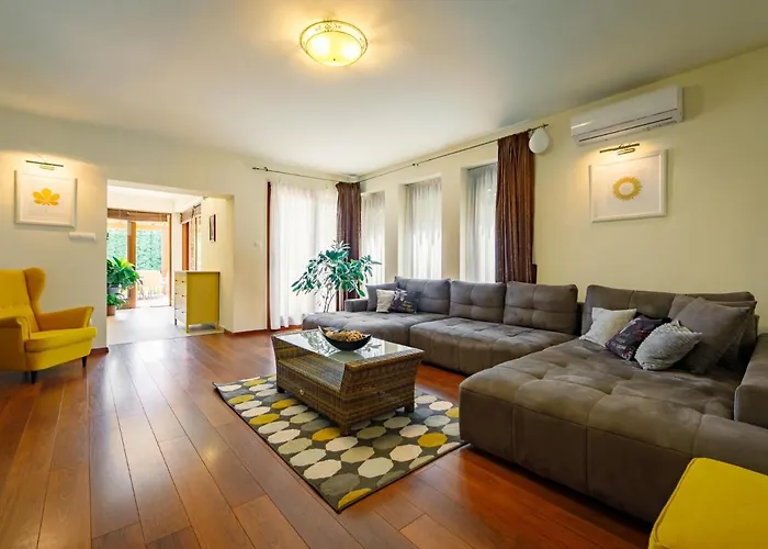 בית נופש Mediterran By Interhome *